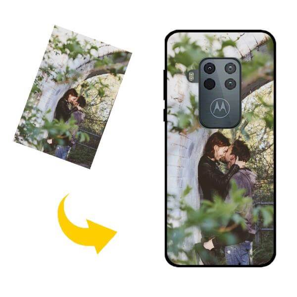 Design ditt eget mobildeksel til Motorola One Zoom  med bilde