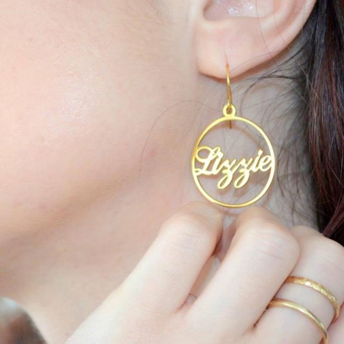 Personalisierte Gold / Roségold / Weißgold plattierte Namensohrringe mit Namen, Initialen und Buchstaben - My Design List - Deutsch - 1