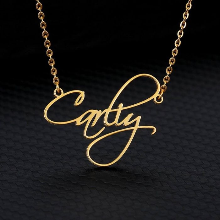 Personalisierte 18 Karat Gold / Weißgold / Roségold plattierte Namenskette im charakteristischen Stil mit Buchstaben, Initialen und Namen - My Design List - Deutsch - 1