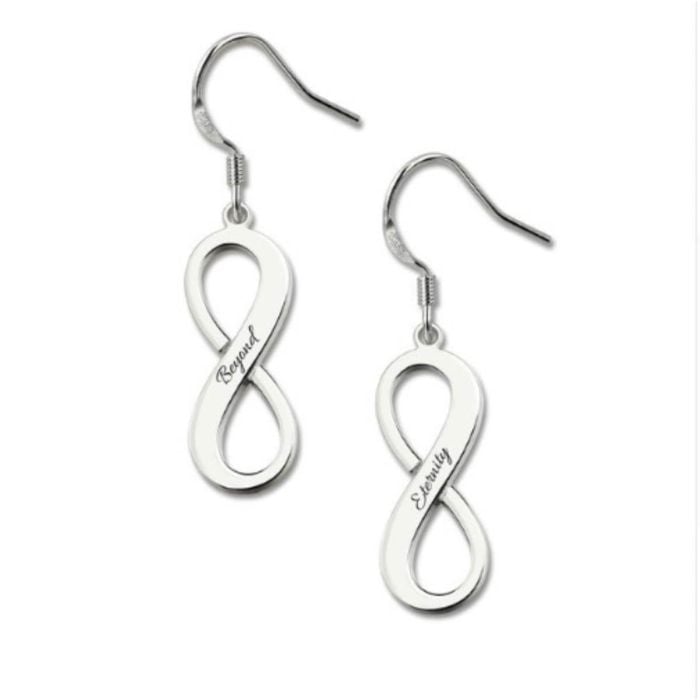 Personalisierte Sterling Silber 925 Gravierte Unendlichkeits-Ohrringe mit Buchstaben, Initialen und Namen - My Design List - Deutsch - 1