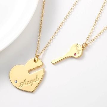 Collar de corazón grabado chapado en oro rosa / oro / plata, personalizado con nombre, iniciales y letra