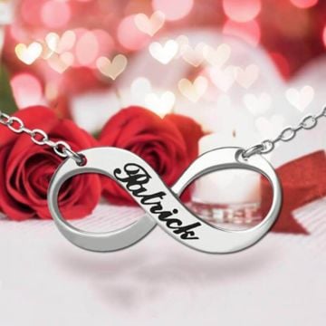 Collar Infinito Grabado en Plata de Ley 925 personalizado con nombre, letra y iniciales