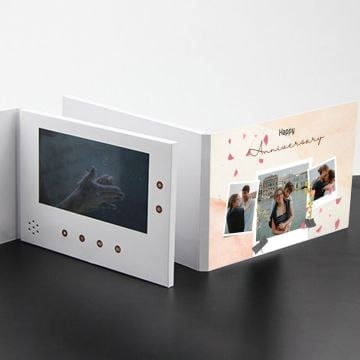 Regali di anniversario personalizzati - Biglietto d'auguri video personalizzato con foto e lettere