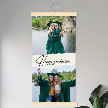 Personalisierte Abschlussgeschenke - 30 × 60 cm großes Scroll-Poster mit Holzrahmen mit eigenem Foto selbst online gestalten