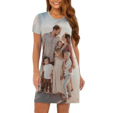 Personalisierte Damen-Midikleid mit Rundhalsausschnitt, kurzen Ärmeln und figurbetontem Schnitt mit Foto und Design selbst gestalten